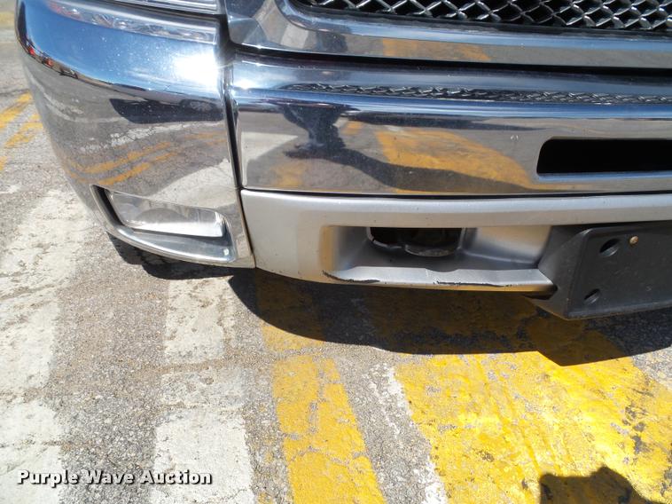 image for item J4798 2012 Chevrolet Silverado 1500 Z71 Crew Cab pickup truck