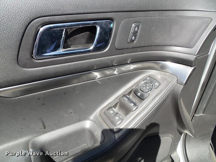 image for item J4799 2013 Ford Explorer Police Interceptor Utility SUV