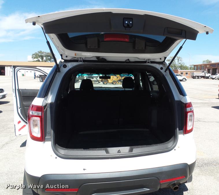 image for item J4799 2013 Ford Explorer Police Interceptor Utility SUV