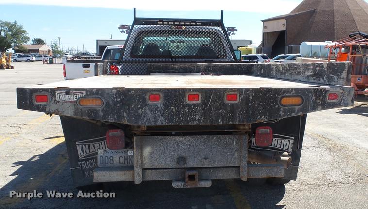 image for item J4801 2009 Ford F350 Super Duty XL flatbed pickup truck