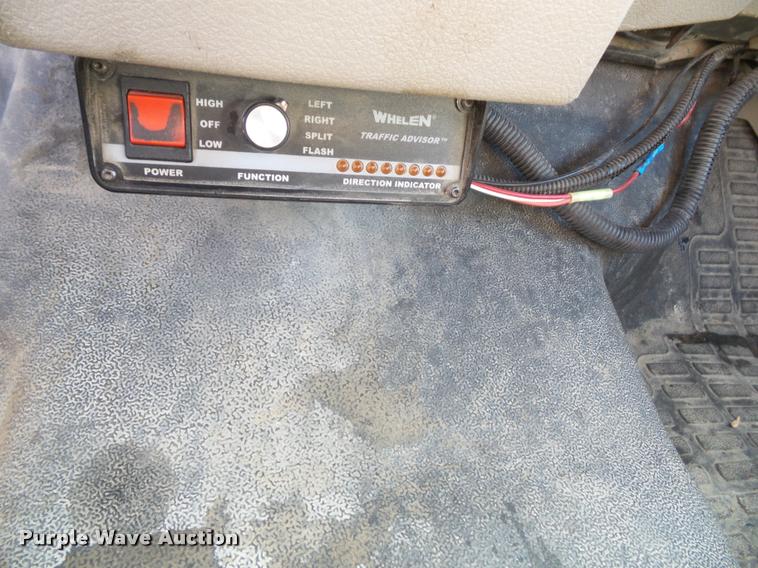 image for item J4801 2009 Ford F350 Super Duty XL flatbed pickup truck