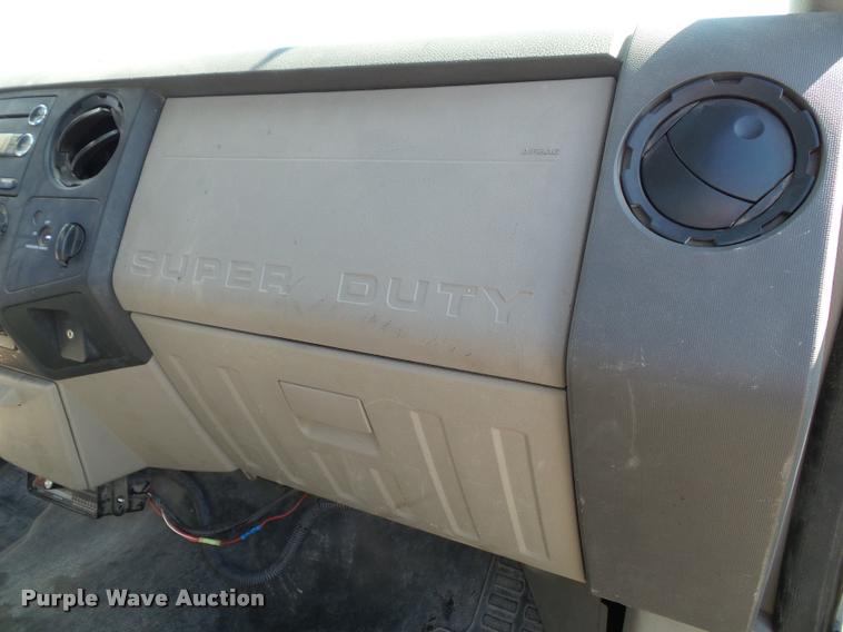 image for item J4801 2009 Ford F350 Super Duty XL flatbed pickup truck