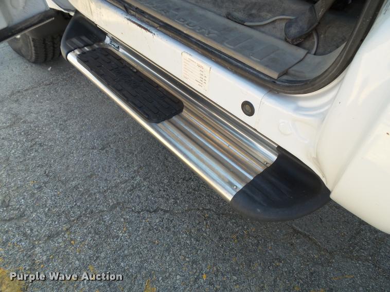 image for item J4801 2009 Ford F350 Super Duty XL flatbed pickup truck