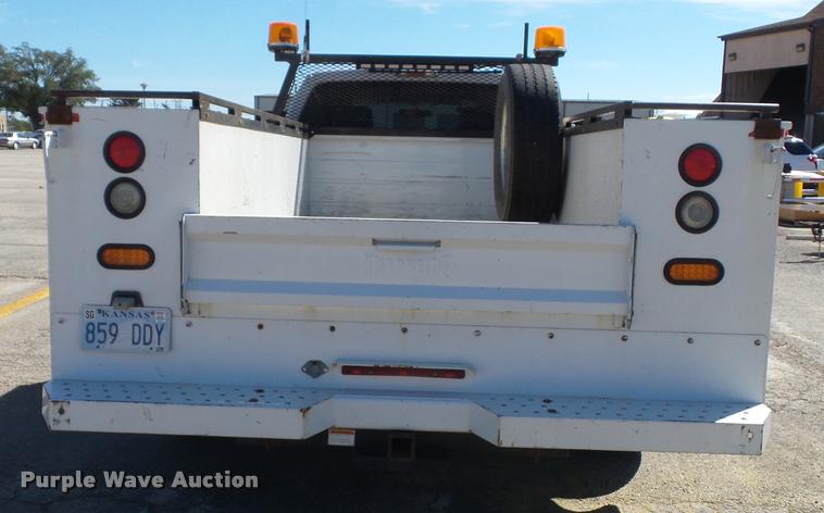 image for item J4802 2011 Ford F350 Super Duty XLT SuperCab utility truck