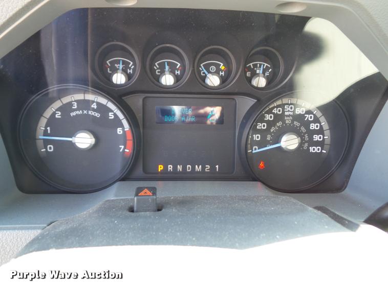 image for item J4802 2011 Ford F350 Super Duty XLT SuperCab utility truck