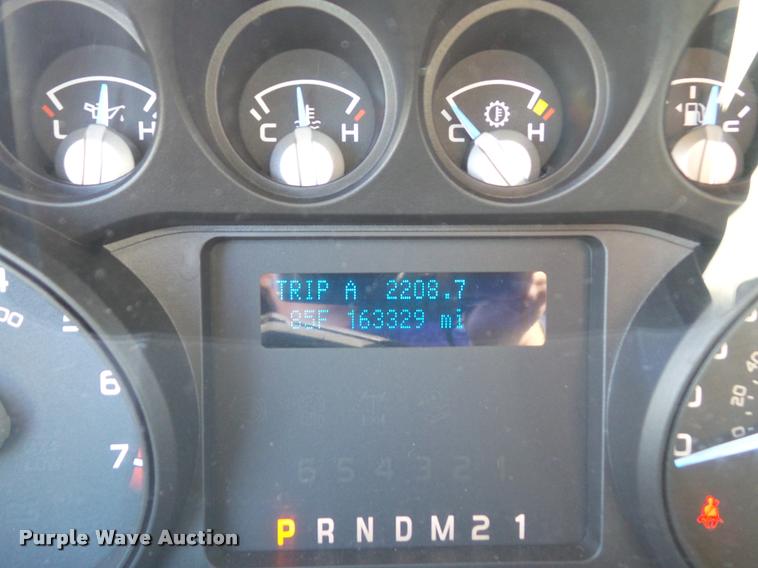 image for item J4802 2011 Ford F350 Super Duty XLT SuperCab utility truck