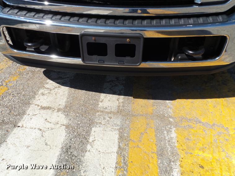 image for item J4802 2011 Ford F350 Super Duty XLT SuperCab utility truck