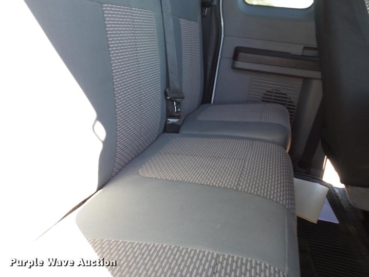 image for item J4802 2011 Ford F350 Super Duty XLT SuperCab utility truck