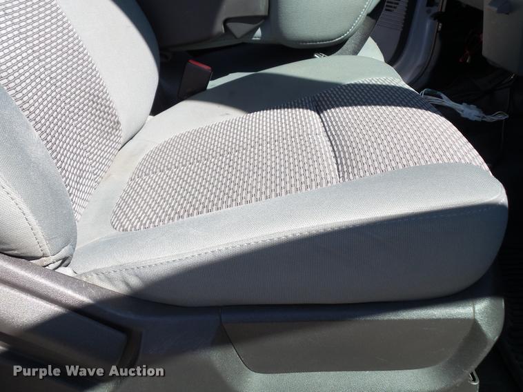 image for item J4802 2011 Ford F350 Super Duty XLT SuperCab utility truck