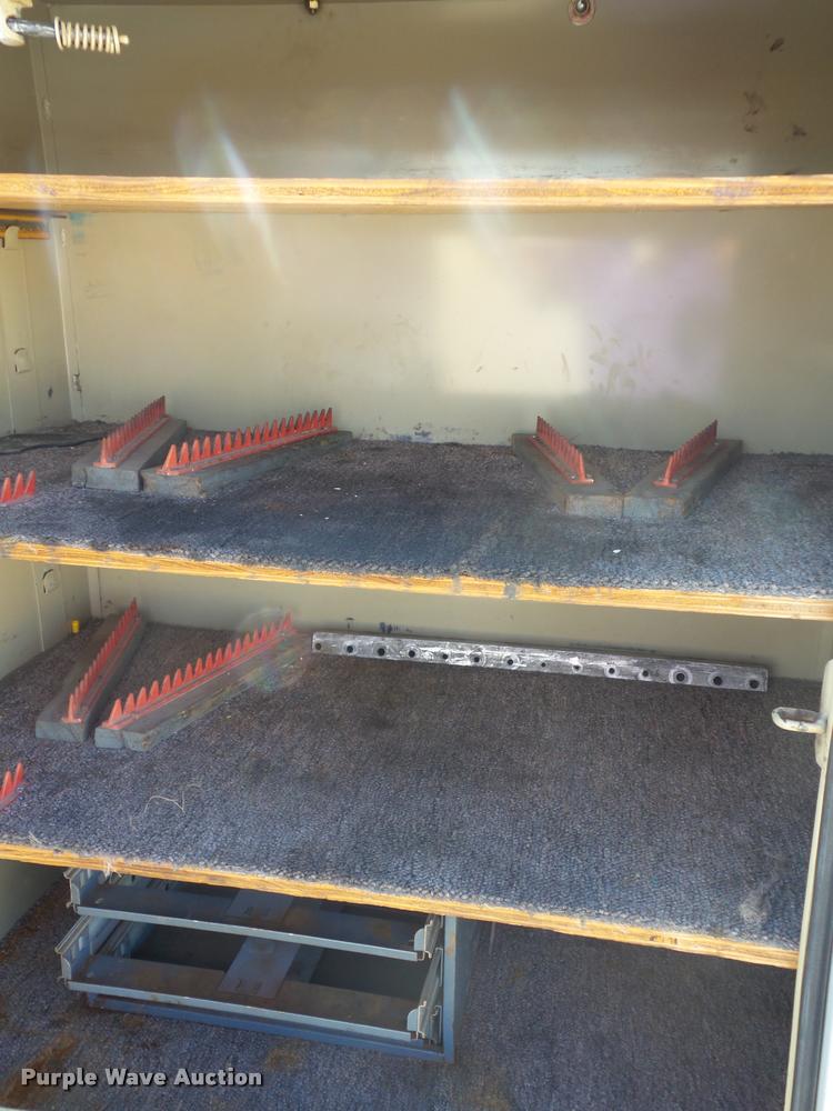 image for item J4802 2011 Ford F350 Super Duty XLT SuperCab utility truck