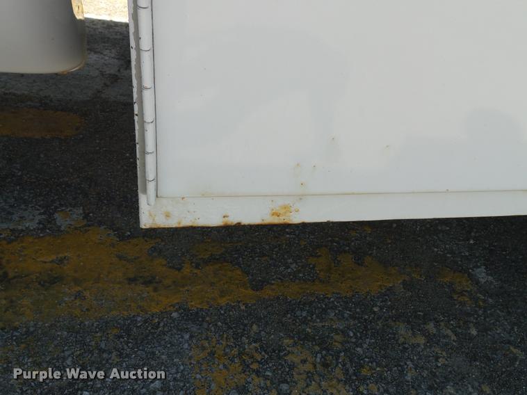 image for item J4802 2011 Ford F350 Super Duty XLT SuperCab utility truck