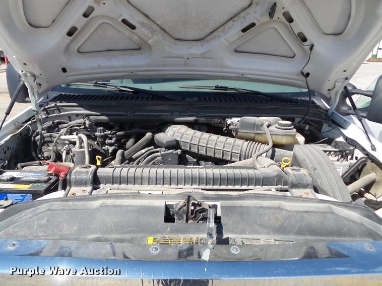 image for item J4803 2007 Ford F350 Super Duty XLT utility truck