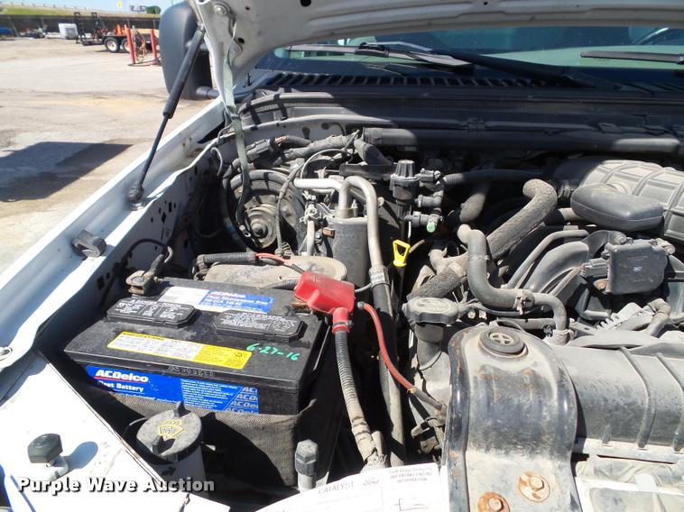 image for item J4803 2007 Ford F350 Super Duty XLT utility truck