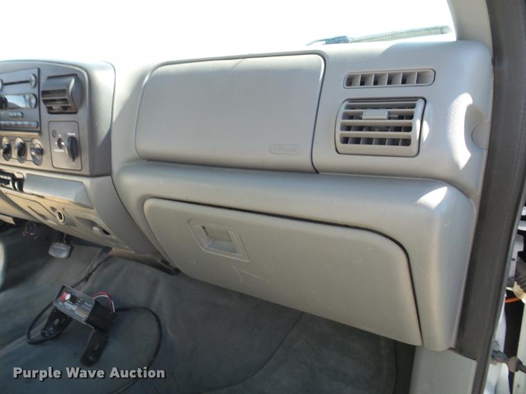 image for item J4803 2007 Ford F350 Super Duty XLT utility truck