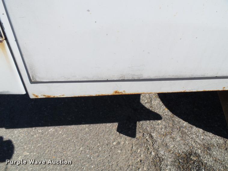 image for item J4803 2007 Ford F350 Super Duty XLT utility truck