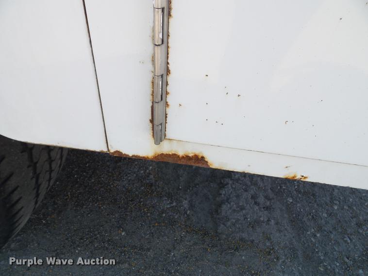 image for item J4803 2007 Ford F350 Super Duty XLT utility truck