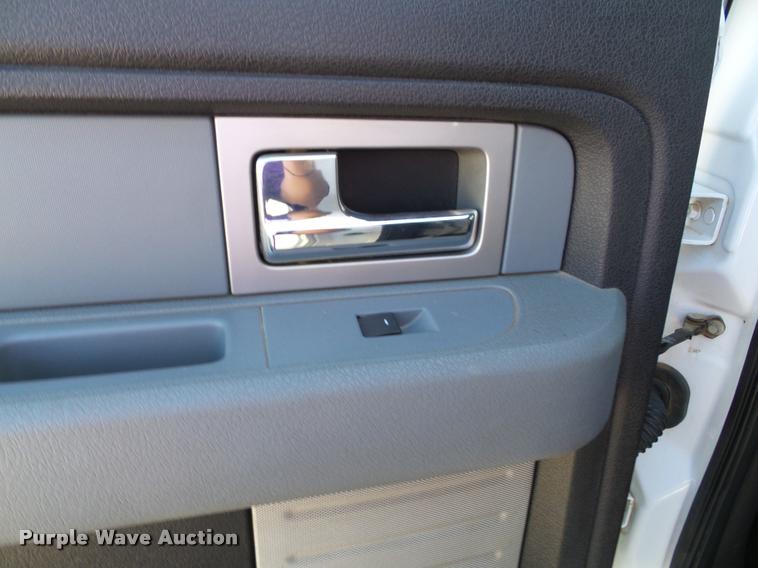 image for item J4804 2011 Ford F150 XLT SuperCrew pickup truck