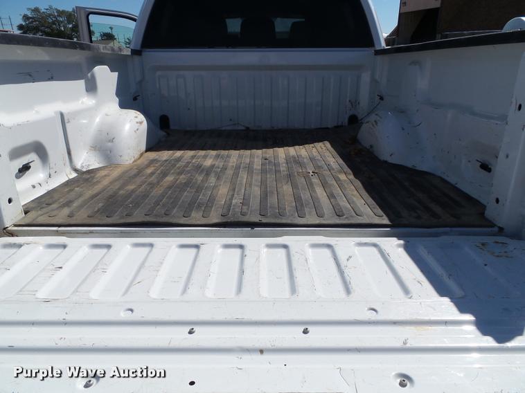 image for item J4804 2011 Ford F150 XLT SuperCrew pickup truck