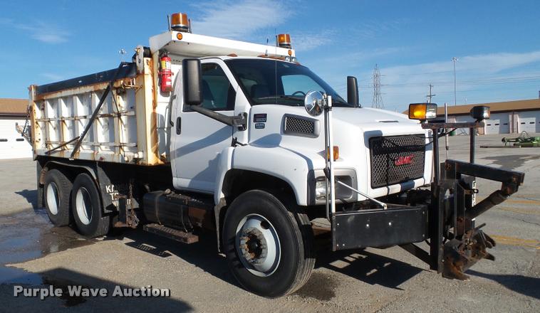 image for item J4805 2006 GMC C8500 dump truck