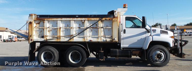 image for item J4805 2006 GMC C8500 dump truck