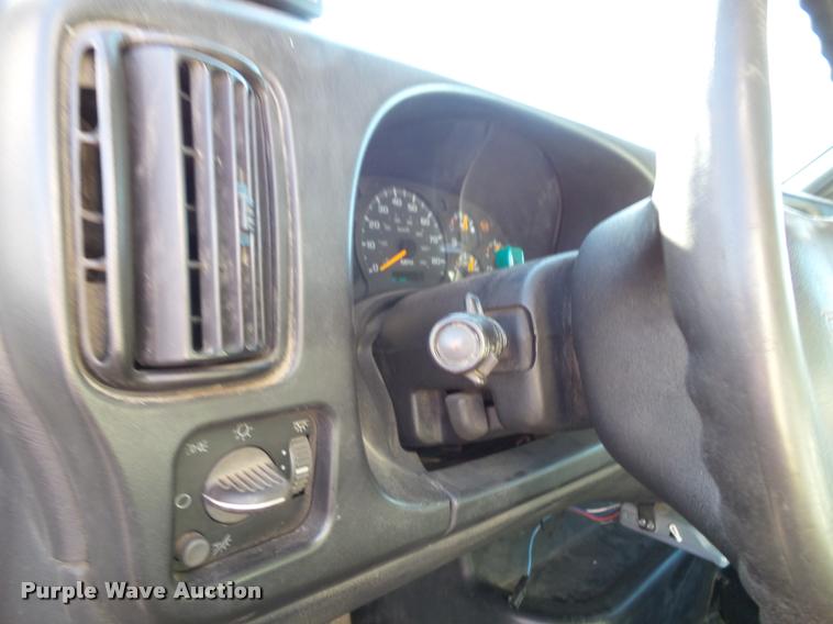 image for item J4805 2006 GMC C8500 dump truck