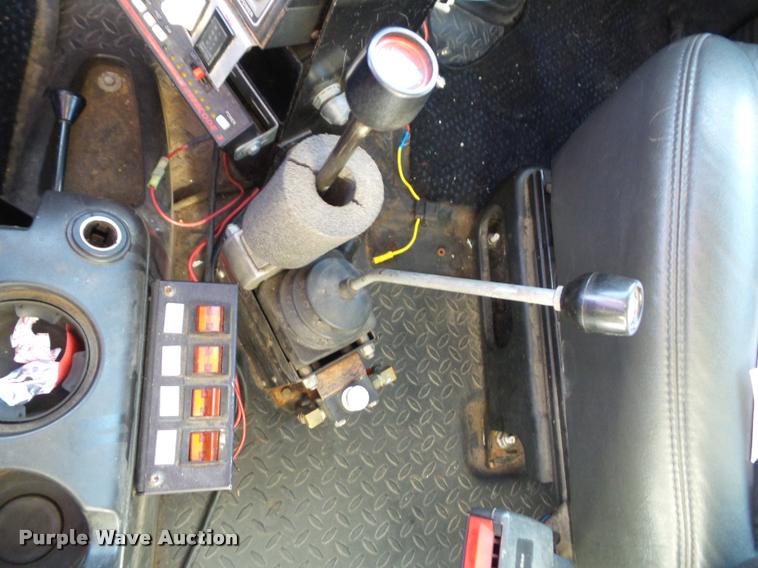 image for item J4805 2006 GMC C8500 dump truck