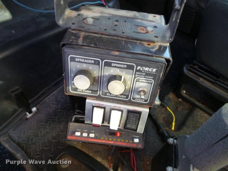 image for item J4805 2006 GMC C8500 dump truck