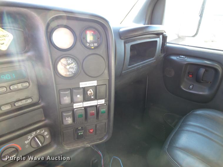 image for item J4805 2006 GMC C8500 dump truck