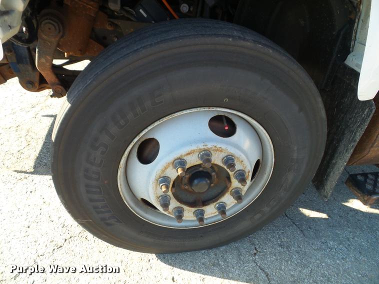 image for item J4805 2006 GMC C8500 dump truck