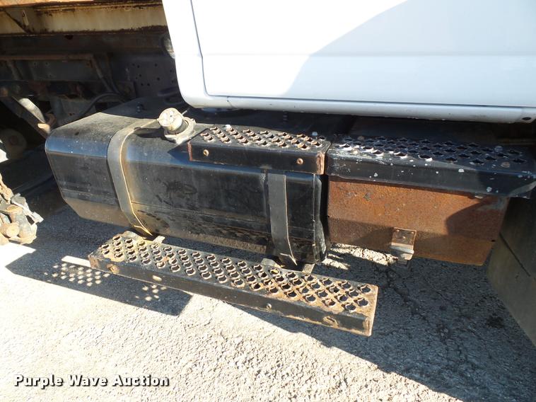 image for item J4805 2006 GMC C8500 dump truck