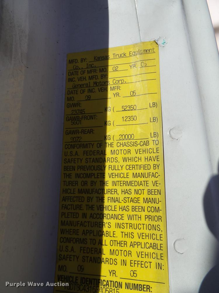 image for item J4805 2006 GMC C8500 dump truck