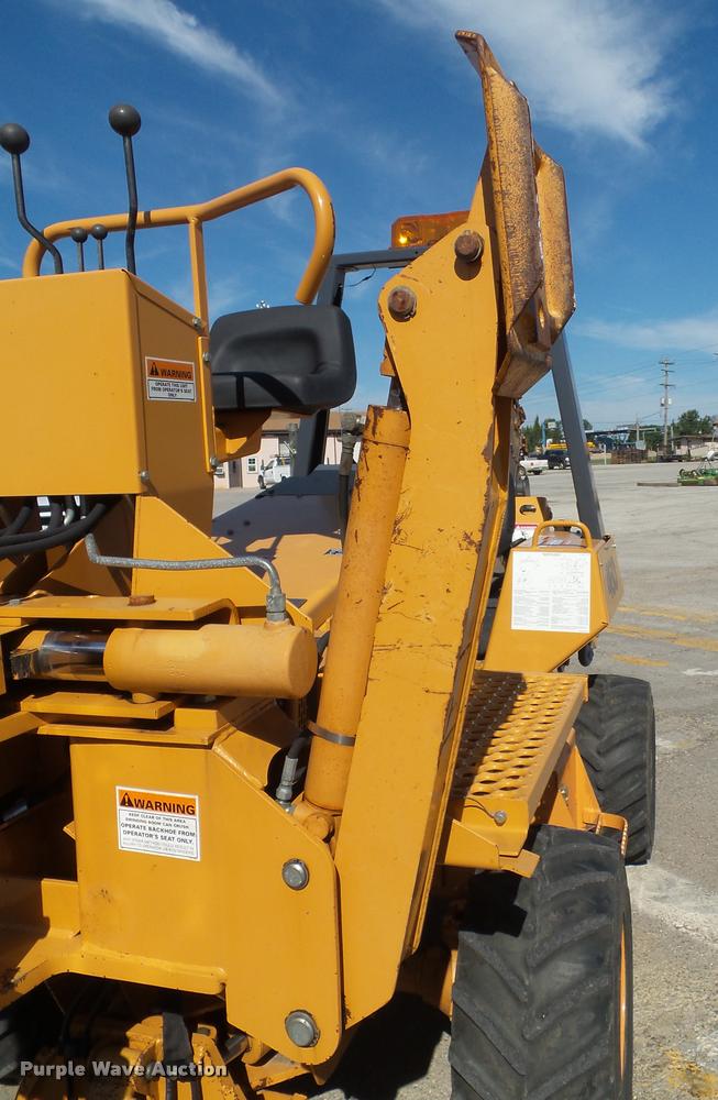 image for item J4806 1998 Case 460 trencher