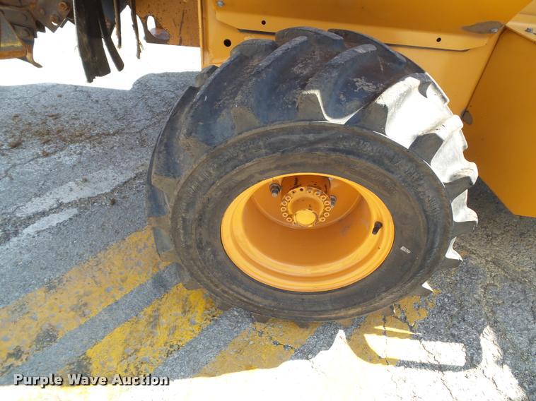 image for item J4806 1998 Case 460 trencher