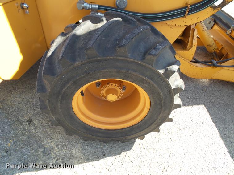 image for item J4806 1998 Case 460 trencher