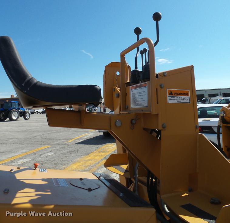 image for item J4806 1998 Case 460 trencher