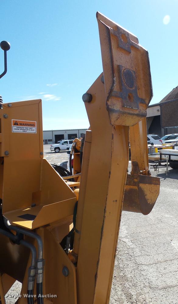 image for item J4806 1998 Case 460 trencher