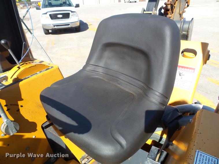 image for item J4806 1998 Case 460 trencher