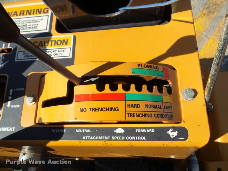 image for item J4806 1998 Case 460 trencher