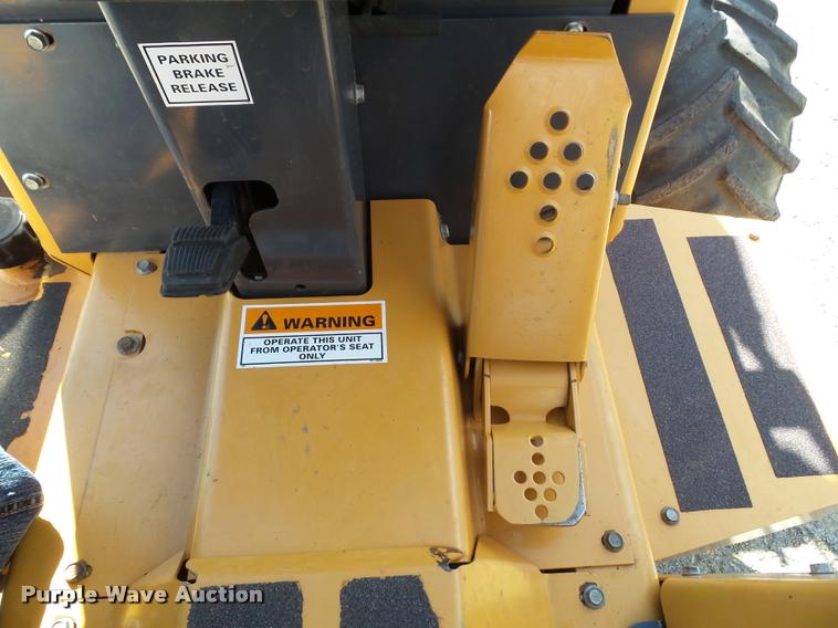 image for item J4806 1998 Case 460 trencher