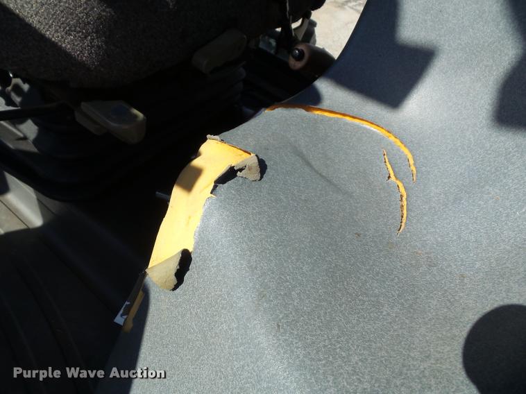 image for item J4807 1997 New Holland 8260 MFWD tractor