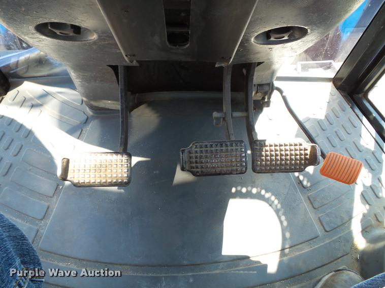 image for item J4807 1997 New Holland 8260 MFWD tractor