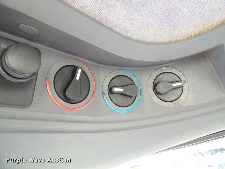 image for item J4807 1997 New Holland 8260 MFWD tractor