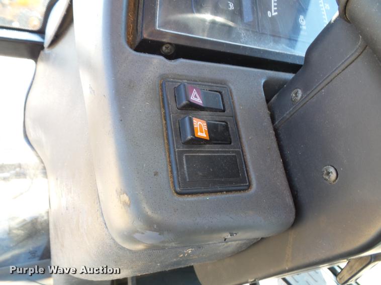 image for item J4807 1997 New Holland 8260 MFWD tractor