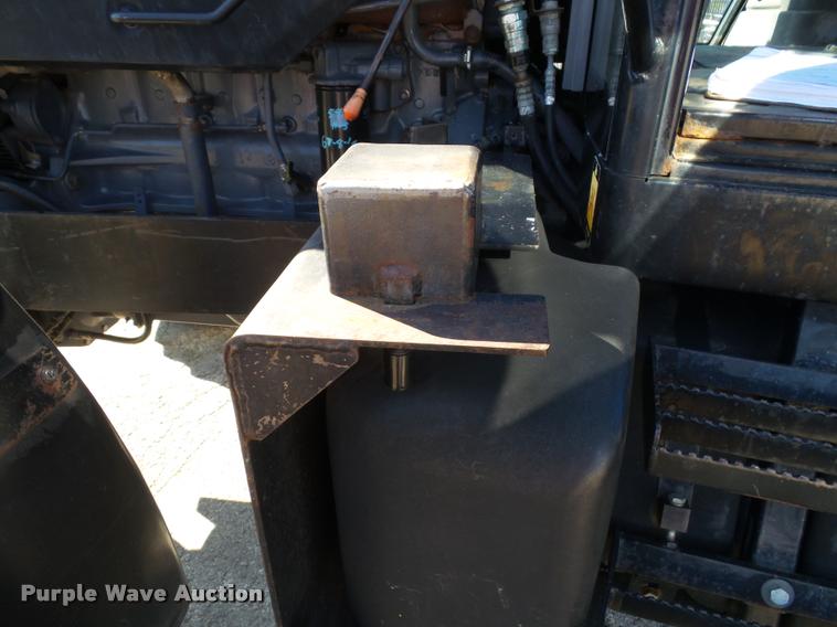 image for item J4807 1997 New Holland 8260 MFWD tractor