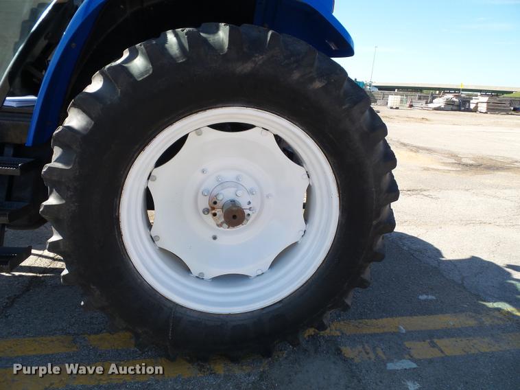 image for item J4807 1997 New Holland 8260 MFWD tractor