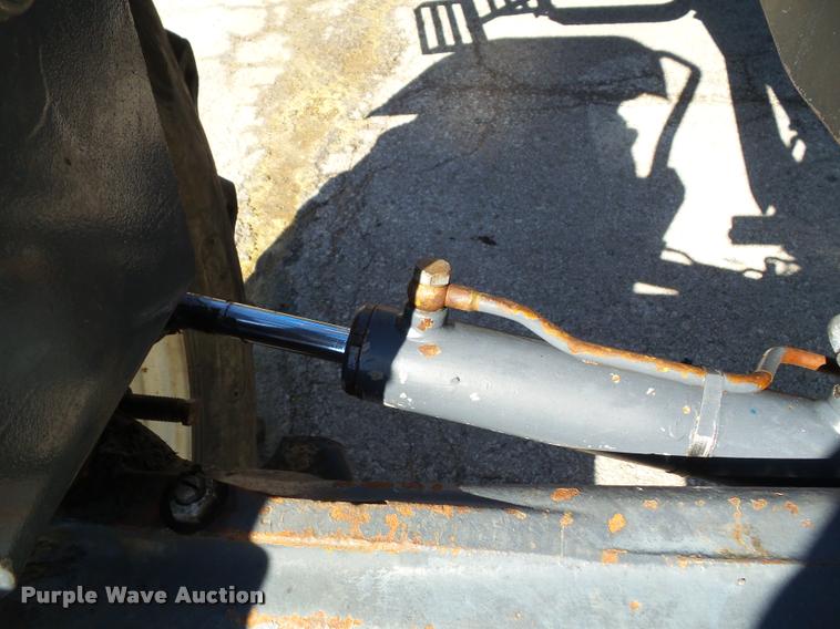 image for item J4807 1997 New Holland 8260 MFWD tractor