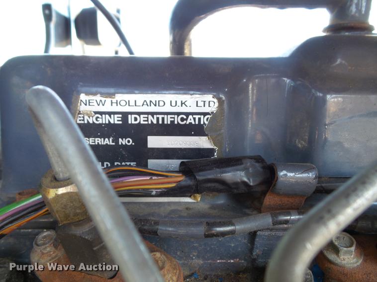 image for item J4807 1997 New Holland 8260 MFWD tractor