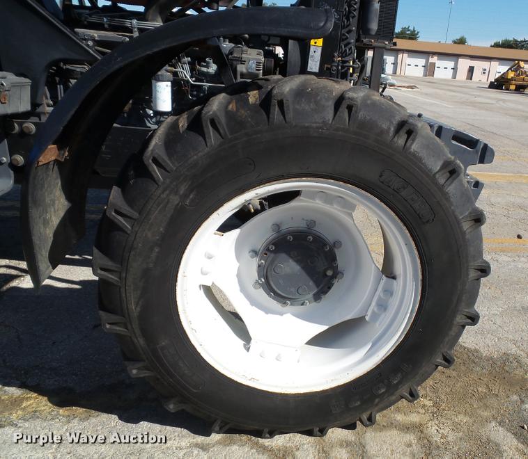 image for item J4807 1997 New Holland 8260 MFWD tractor