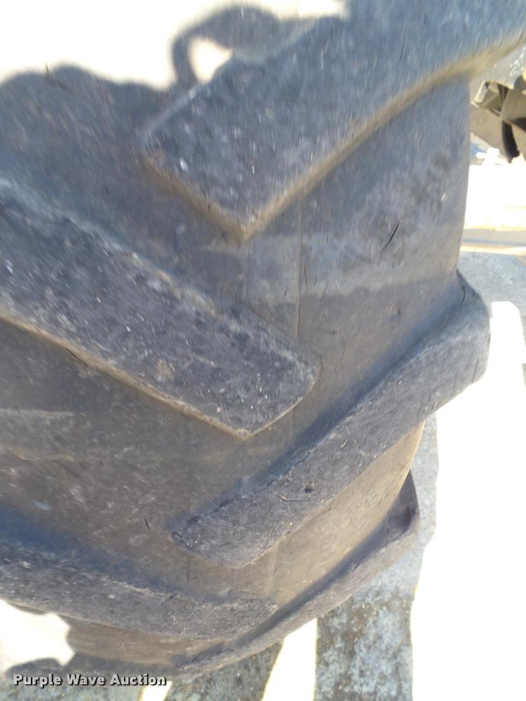 image for item J4807 1997 New Holland 8260 MFWD tractor