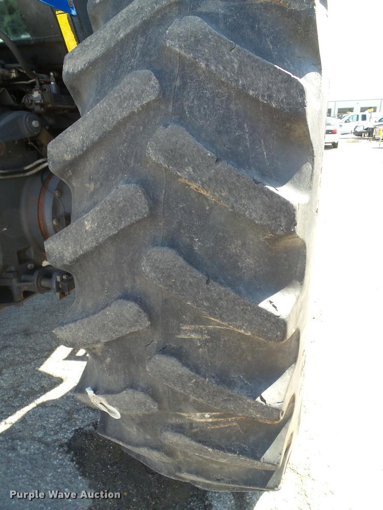 image for item J4807 1997 New Holland 8260 MFWD tractor